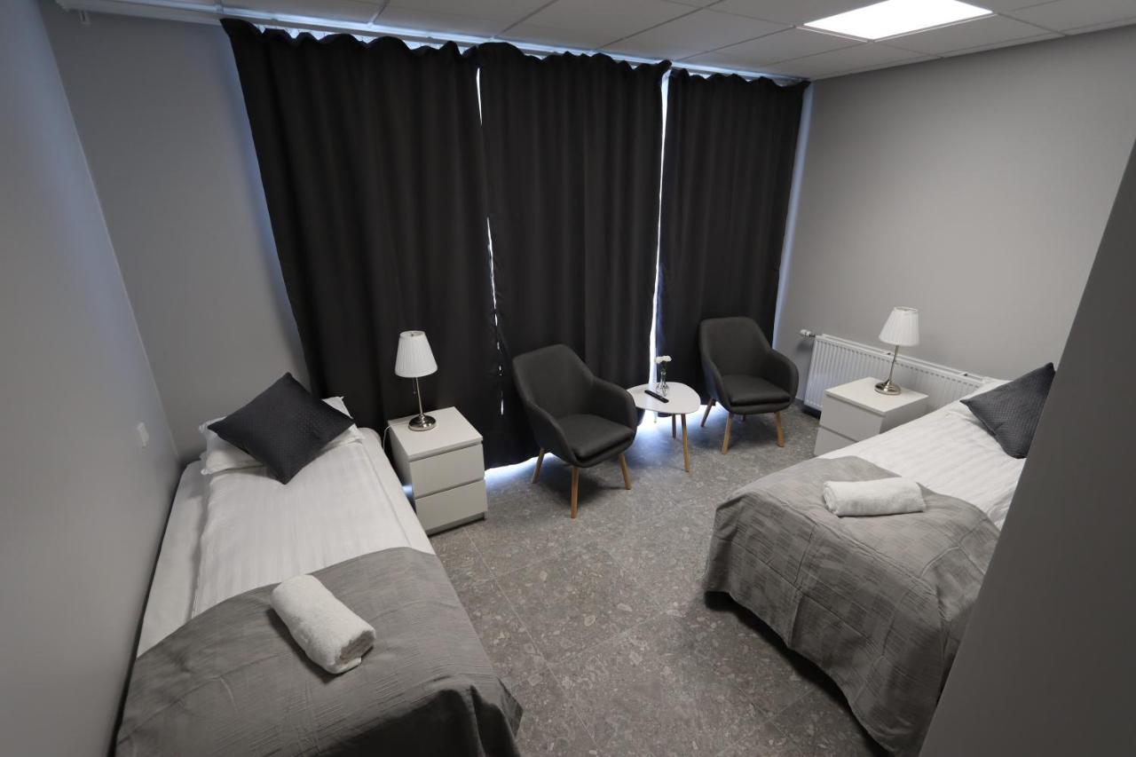 Tjarna Hotel 3*